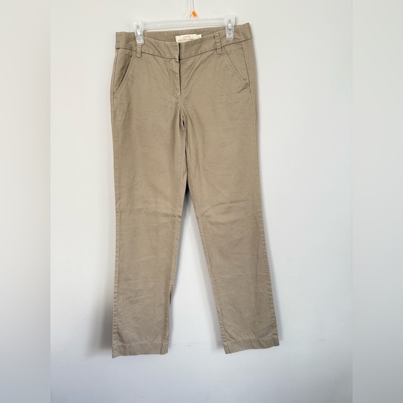 J. Crew Pants - J Crew Khaki Favorite fit broken in 100% chino pants size 6 tall